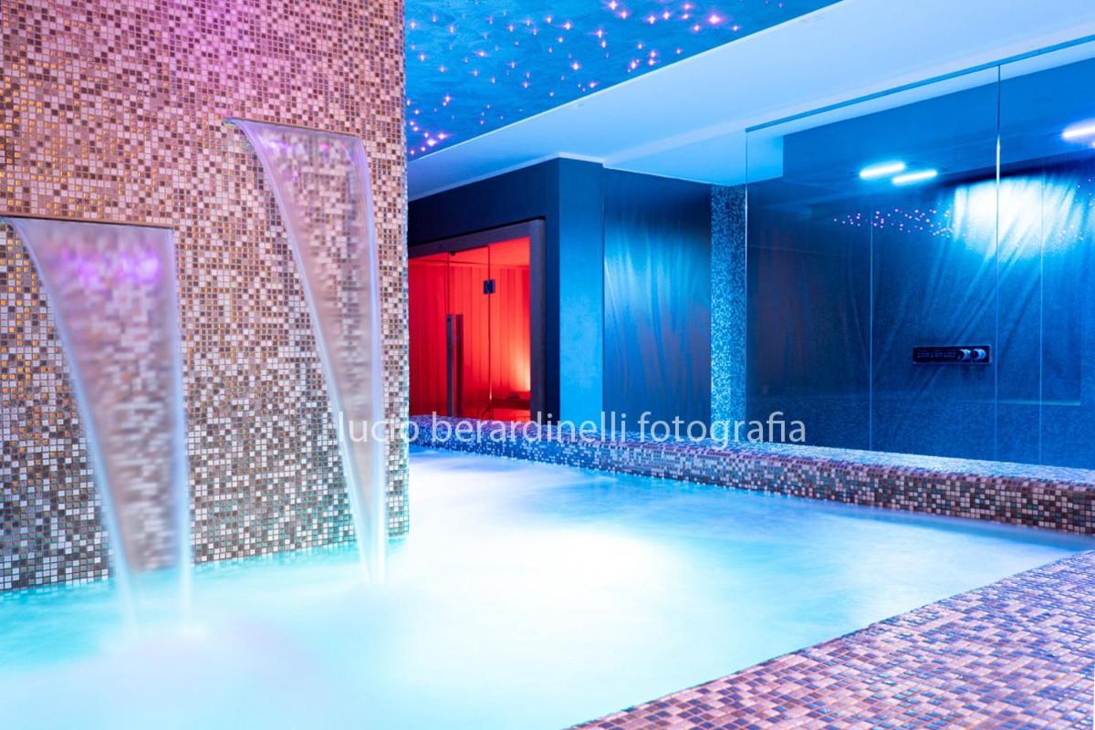 Hotel Edelweiss เปสกัสเซโรลี ภายนอก รูปภาพ